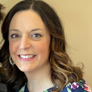 Meet your Posher, Caroline